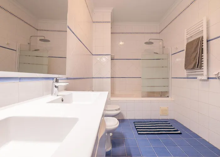 #071 Maria Luisa By Holidays *