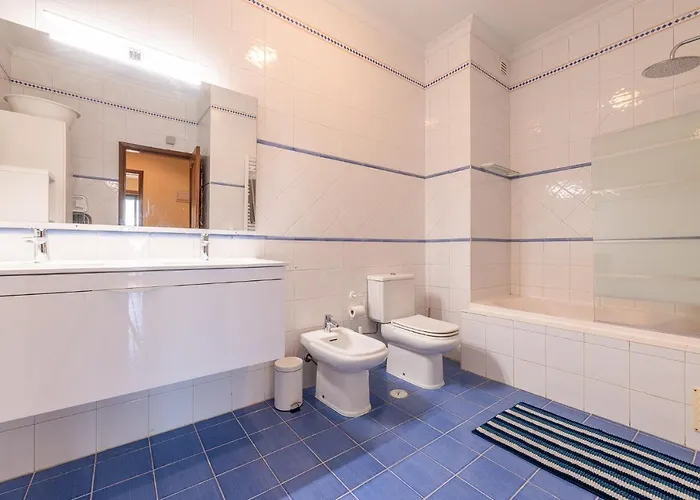 #071 Maria Luisa By Holidays *